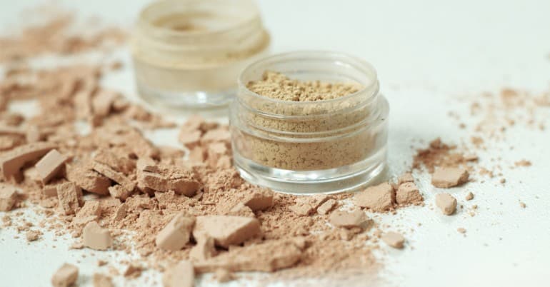 The Magic Behind Mineral Makeup - The Complete Guide to Natural Healing